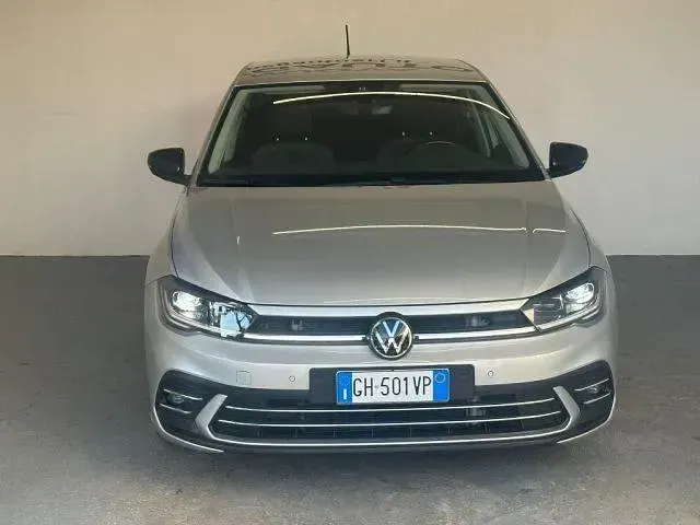 Usata VW Polo Style 110 CV (80 kW) 2022 Grigio Utilitaria