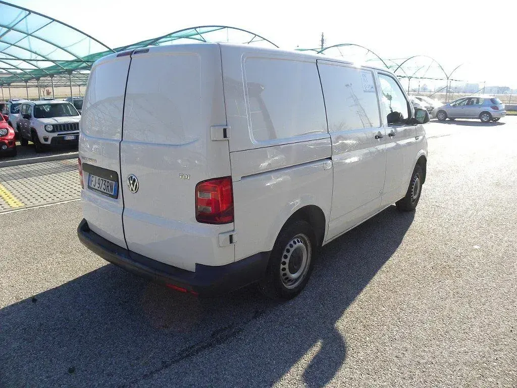 Begagnad VW Transporter 102 HK (75 kW) 2017 Vit Van