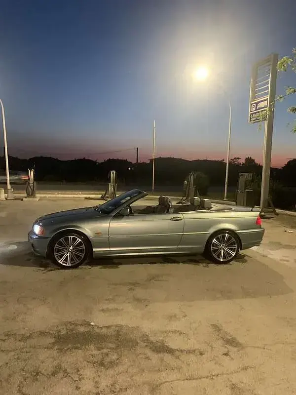 Usata BMW 320 Efficient Dynamics 174 CV (127 kW) 2002 Cabrio