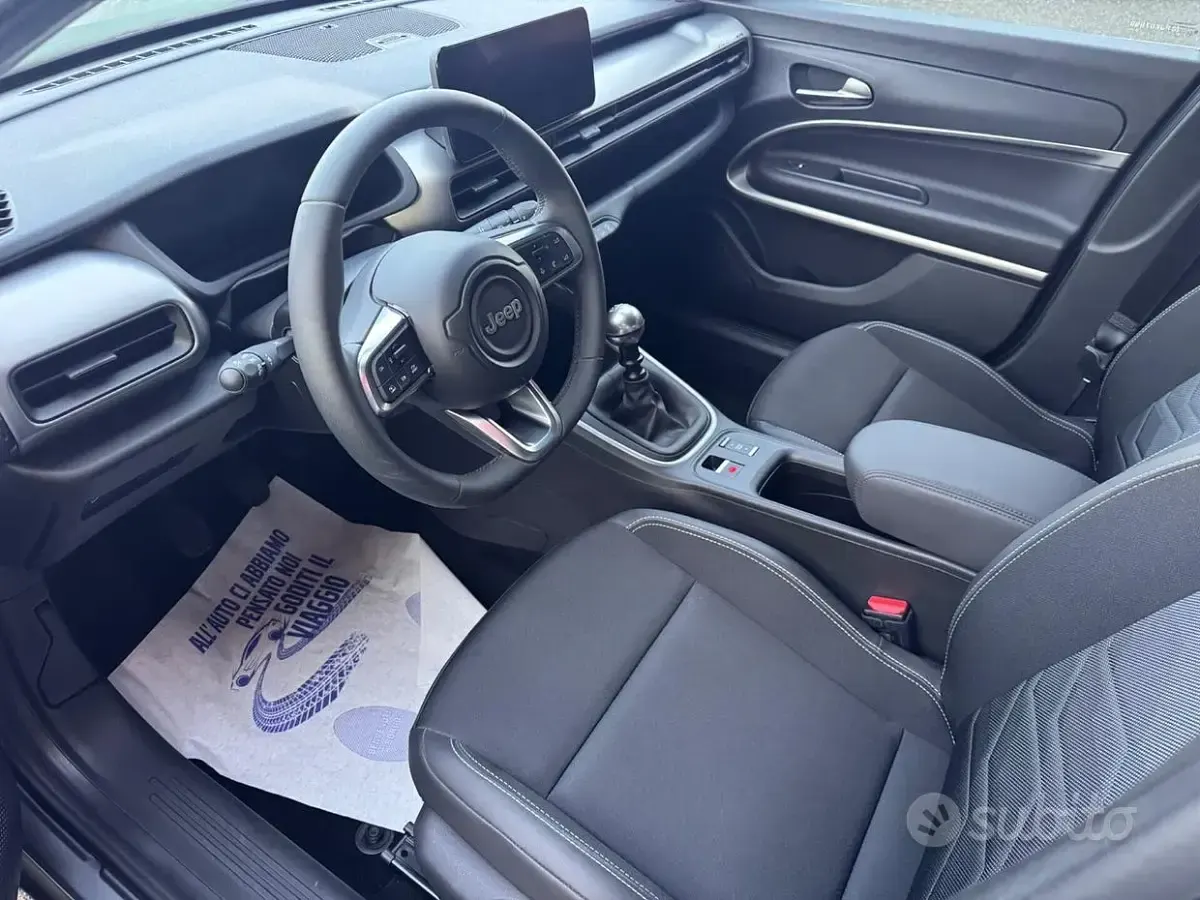 Usata Jeep Avenger Altitude 101 CV (74 kW) 2023 Grigio SUV