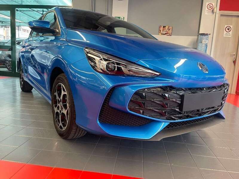 Nuova MG MG3 Luxury 265 CV (194 kW) 2025 Blu Utilitaria