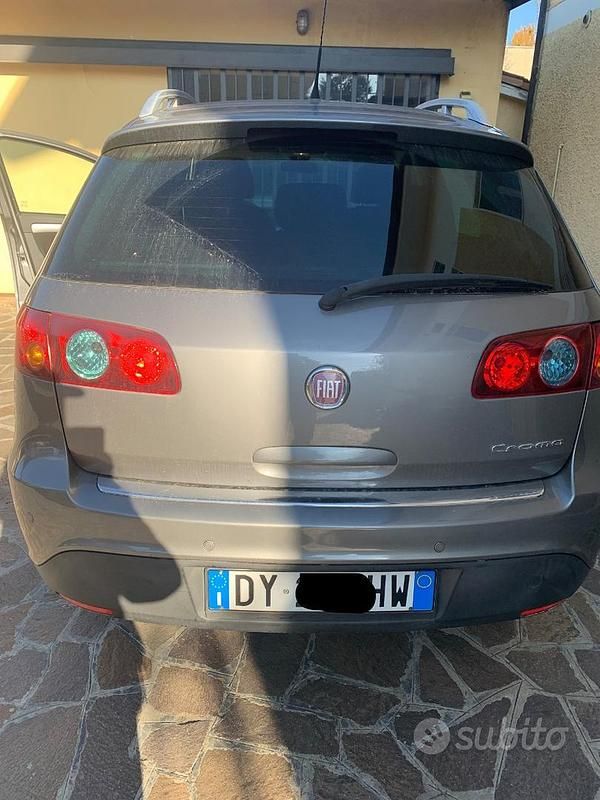 Usata Fiat Croma Dynamic 150 CV (110 kW) 2009 Grigio Monovolume