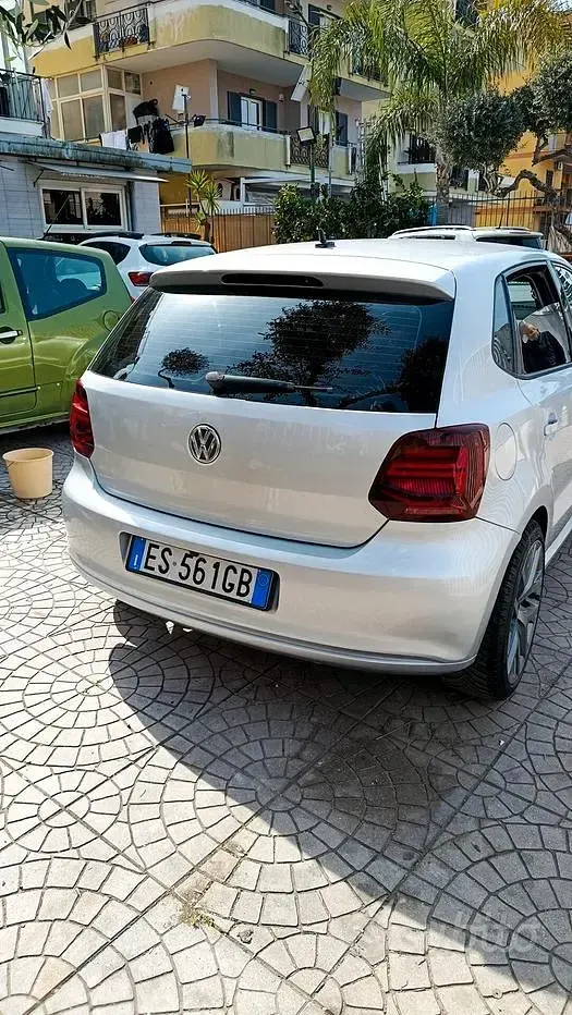 Usata VW Polo Comfortline 75 CV (55 kW) 2013 Grigio Utilitaria