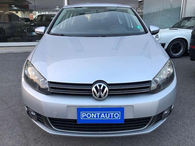 Usata VW Golf VI Comfortline 102 CV (75 kW) 2009 Argento Utilitaria