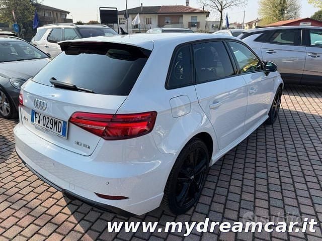 Usata Audi A3 S-Line 163 CV (119 kW) 2019 Bianco Berlina