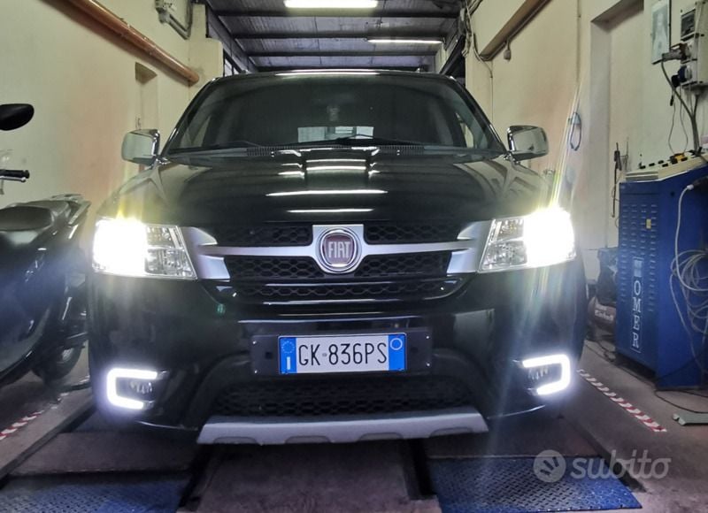 Usata Fiat Freemont Lounge 170 CV (125 kW) 2012 Nero SUV