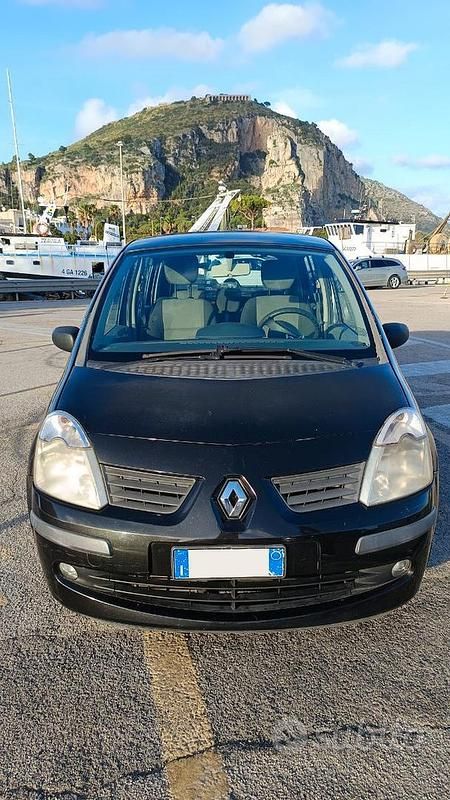 Usata Renault Modus 68 CV (50 kW) 2007 Nero Monovolume