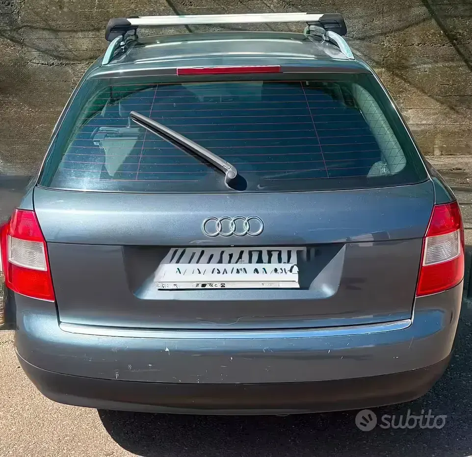 Usata Audi A4 130 CV (95 kW) 2002 Grigio Station wagon
