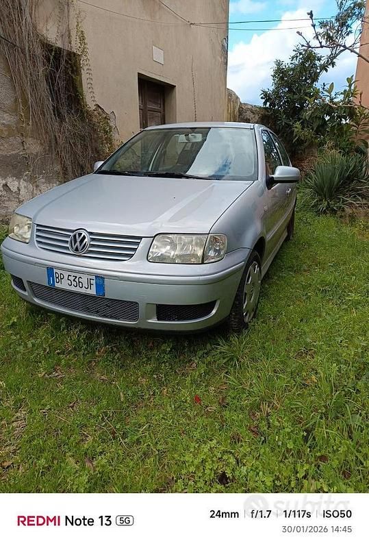 Usata VW Polo Comfortline 60 CV (44 kW) 2001 Grigio Utilitaria