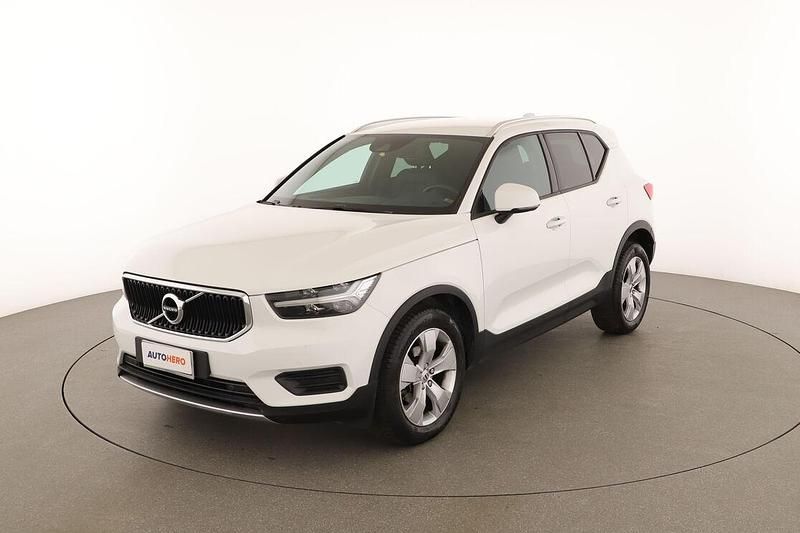 Usata Volvo XC40 Momentum 150 CV (110 kW) 2018 Bianco SUV
