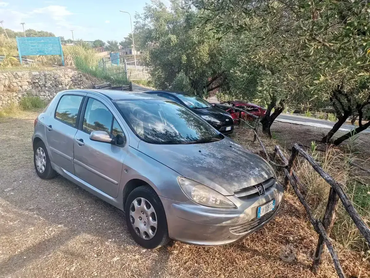 Usata Peugeot 307 90 CV (66 kW) 2005 Marrone Berlina