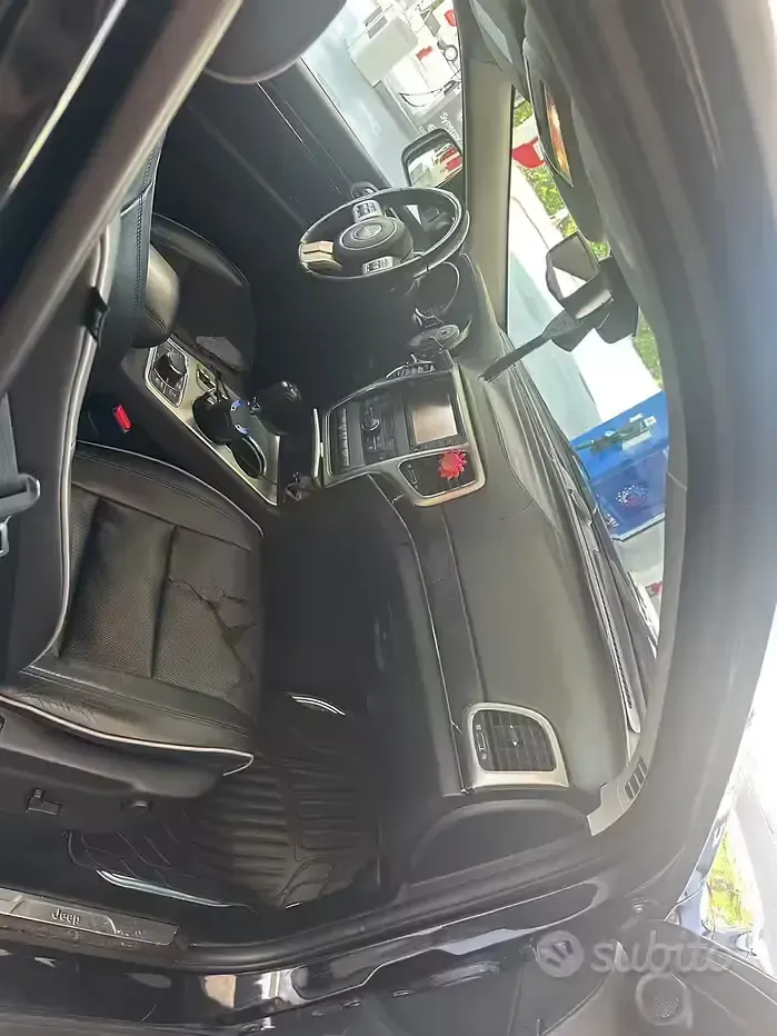 Usata Jeep Grand Cherokee 241 CV (177 kW) 2012 Nero SUV