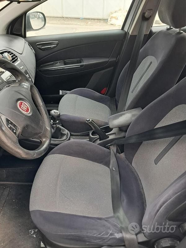 Usata Fiat Bravo 120 CV (88 kW) 2010 Grigio Utilitaria