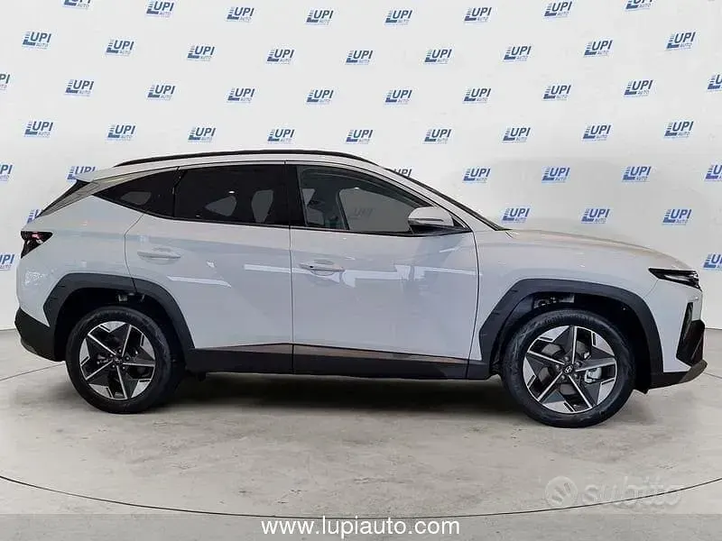 Neu Hyundai Tucson 136 PS (100 kW) 2026 Weiß SUV