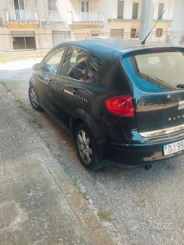 Usata Seat Altea 105 CV (77 kW) 2007 Nero Utilitaria