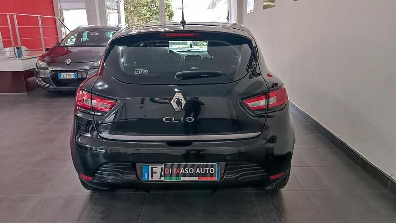Usata Renault Clio IV 75 CV (55 kW) 2015 Nero Berlina
