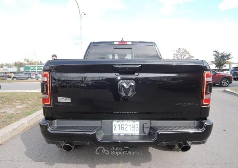 Usata Dodge Ram 401 CV (294 kW) 2022 Nero