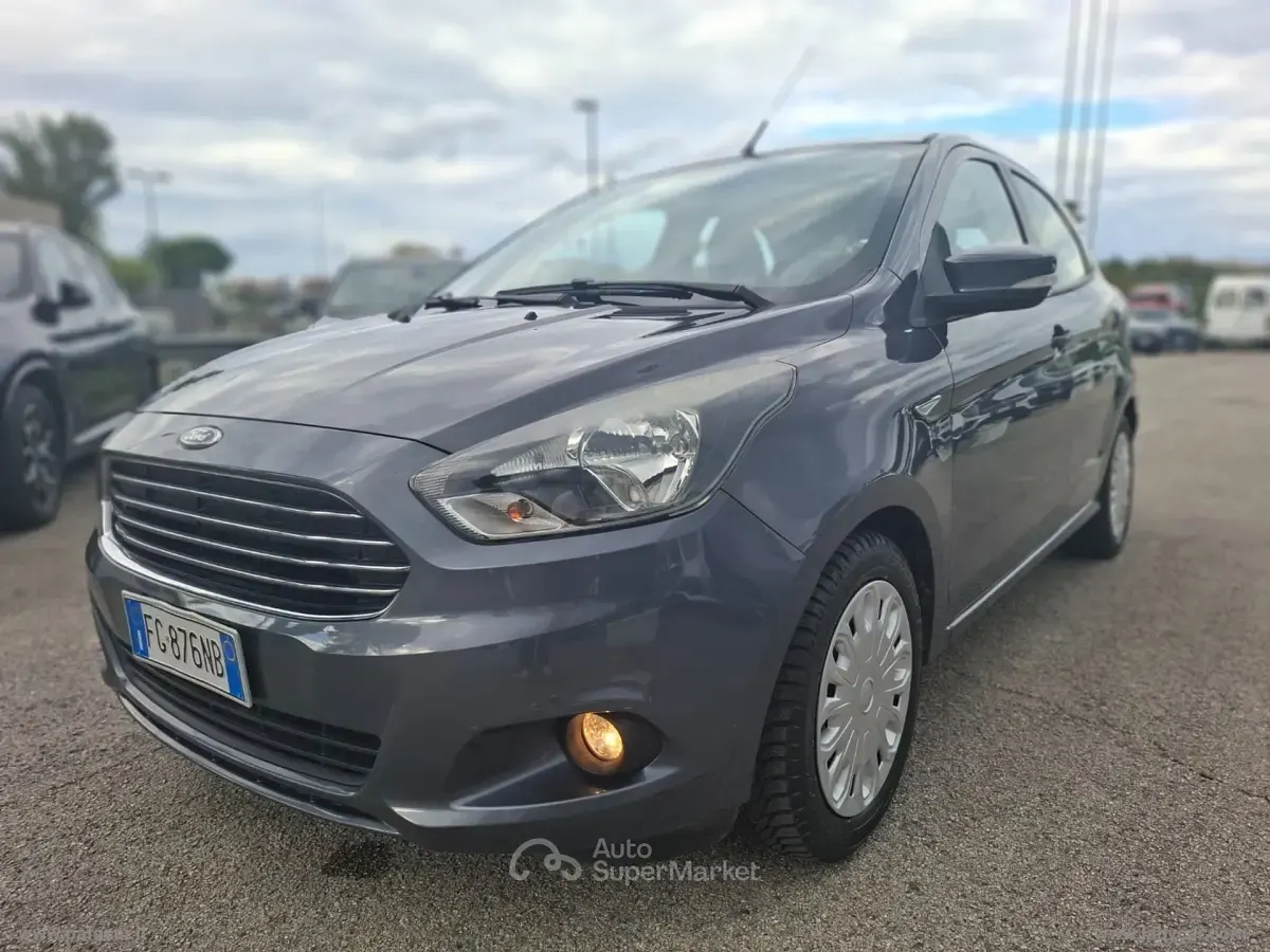 Begagnad Ford Ka Plus Ultimate 86 HK (63 kW) 2016 Grå Halvkombi