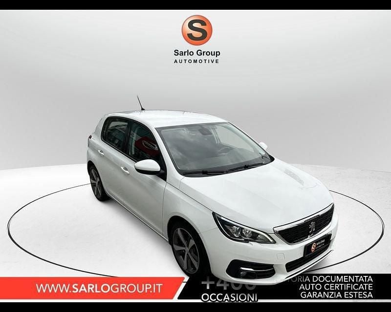 Bianco Usata 2017 Peugeot 308 Active Due volumi | 7900 € (Buon prezzo) - Immagine 1/4