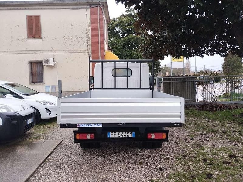 Usata Nissan Cabstar 131 CV (96 kW) 2017 Bianco Pick-up