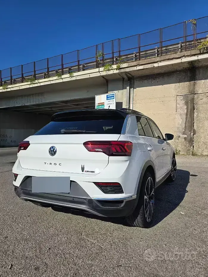 Usata VW T-Roc Sport 190 CV (139 kW) 2020 Bianco SUV