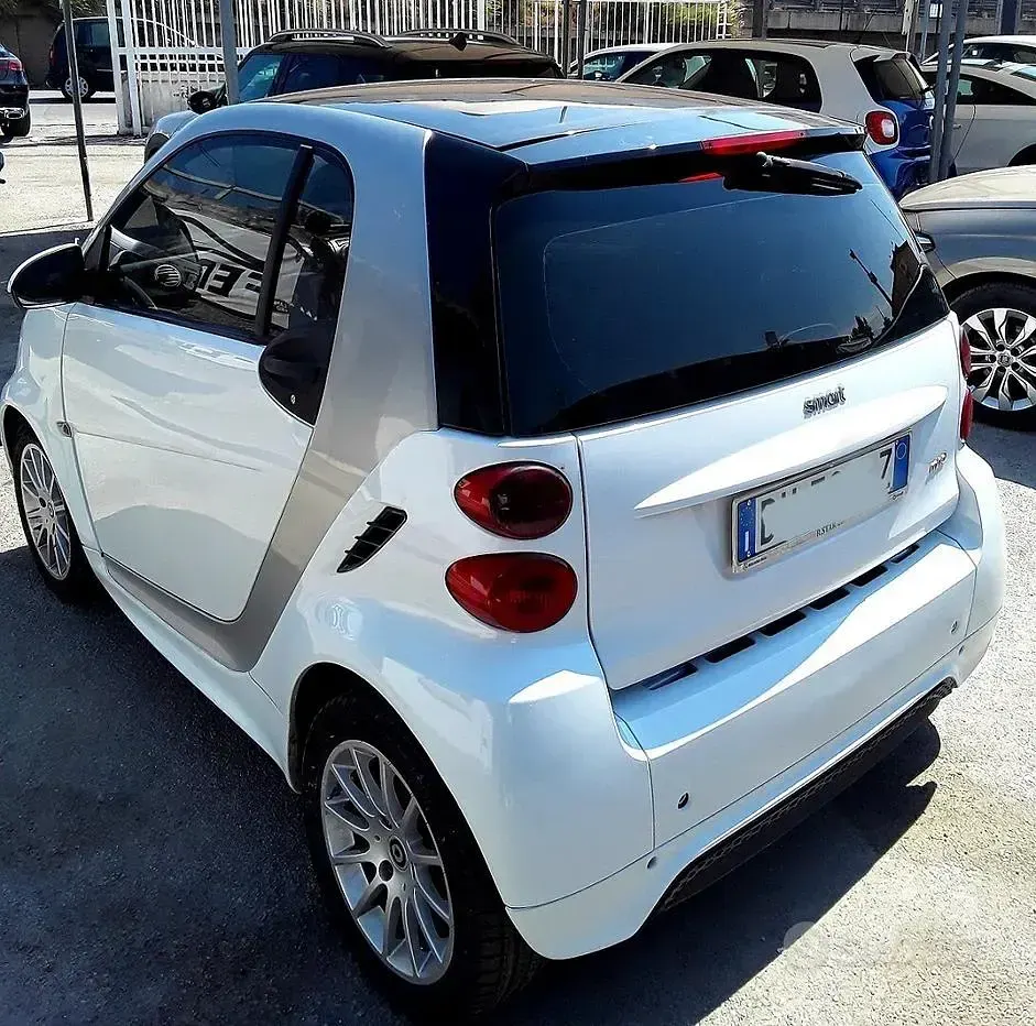 Usata Smart ForTwo Coupé Passion 71 CV (52 kW) 2010 Bianco Coupé
