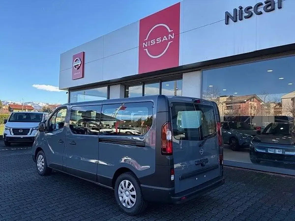 Nowe Nissan Primastar N-Connecta 150 KM (110 kW) 2026 Szary Minivan
