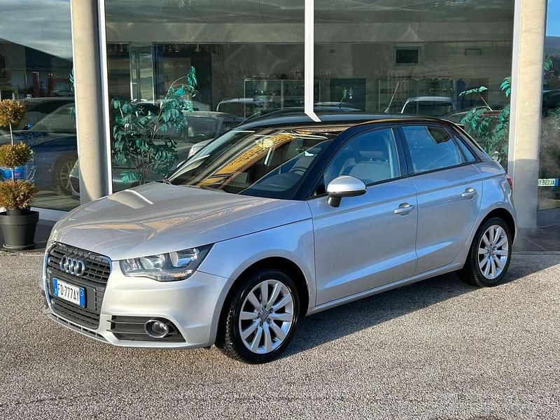 Usata Audi A1 Sportback Ambition 86 CV (63 kW) 2014 Grigio Utilitaria