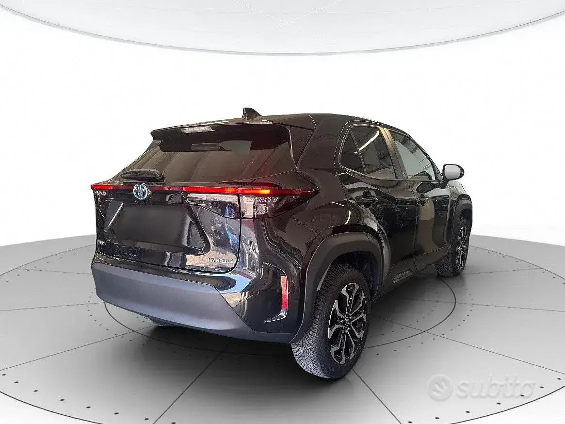 Usata Toyota Yaris Cross Trend 116 CV (85 kW) 2023 Nero SUV