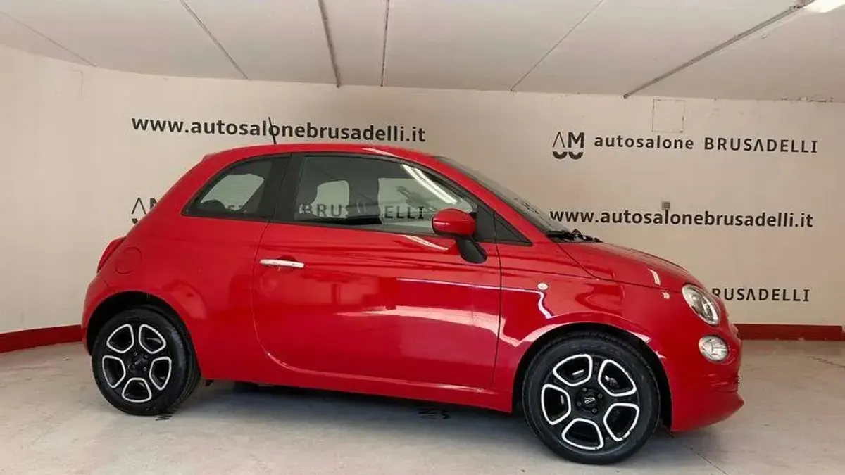 Usata Fiat 500 69 CV (50 kW) 2022 Rosso passione Berlina
