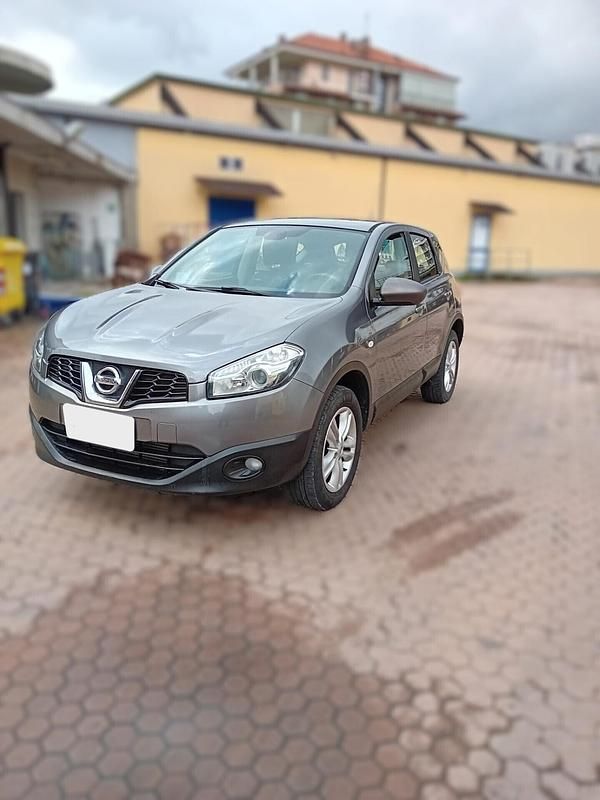 Usata Nissan Qashqai 110 CV (80 kW) 2013 Grigio SUV