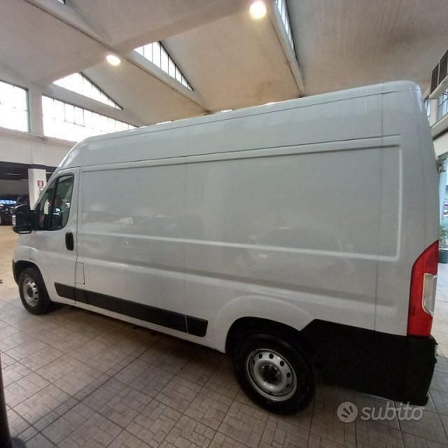 Usata Fiat Ducato 33 140 CV (102 kW) 2023 Bianco Furgone