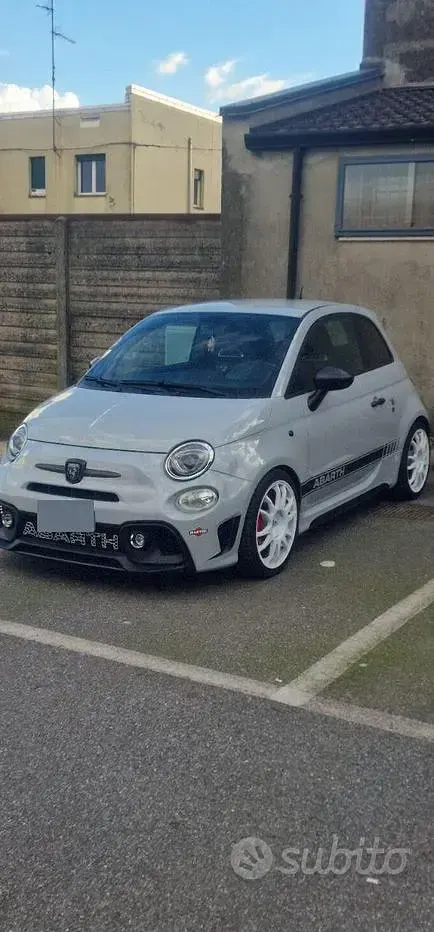 Usata Abarth 595 145 CV (106 kW) 2016 Grigio Berlina