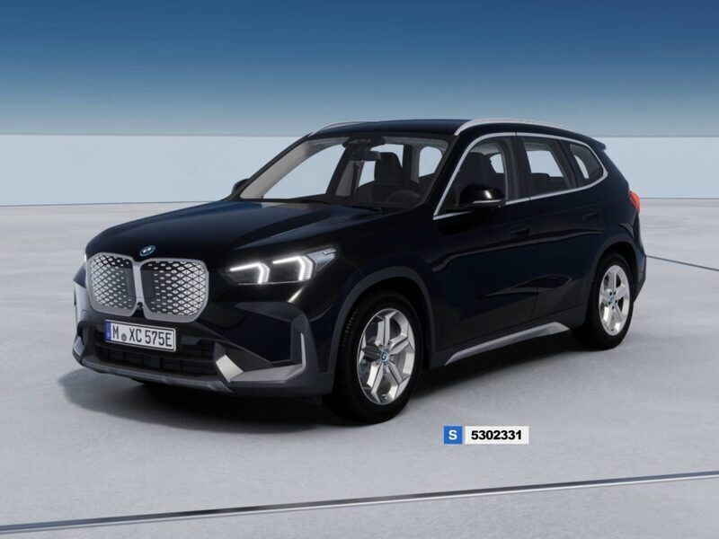 Black sapphire / metallizzato Nuova 2025 BMW iX1 xLine SUV | 54.167 € (Buon prezzo) - Immagine 1/4