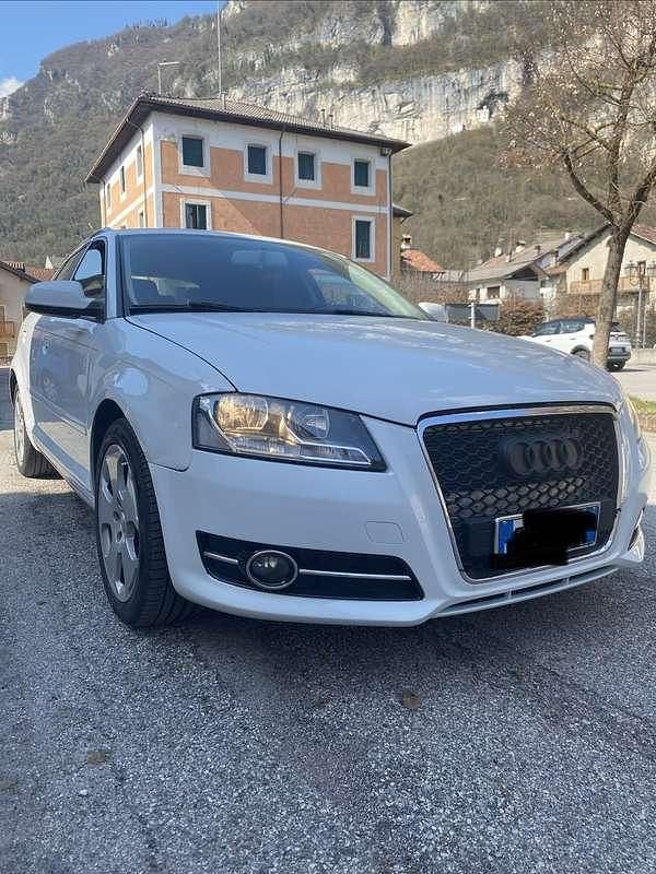 Usata Audi A3 Young 90 CV (66 kW) 2013 Berlina