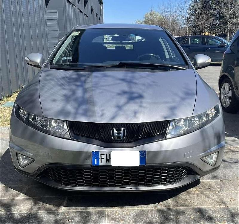Usata Honda Civic Elegance 99 CV (72 kW) 2011 Berlina