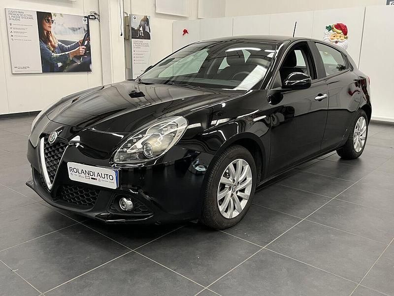 Nero Usata 2016 Alfa Romeo Giulietta Super Tre volumi | 9700 € (Ottimo prezzo) - Immagine 1/4