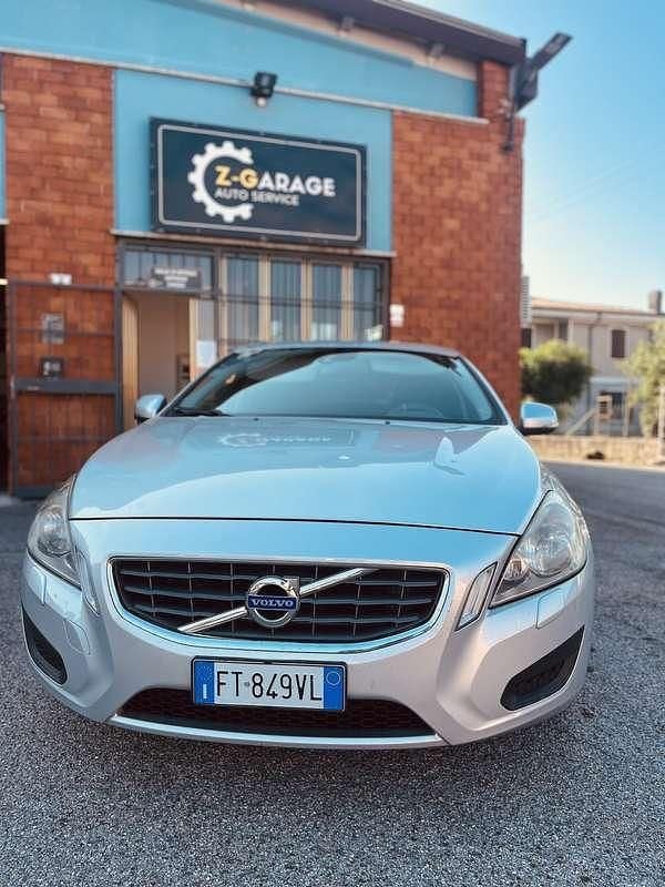 Usata Volvo V60 Summum 114 CV (83 kW) 2011 Station wagon