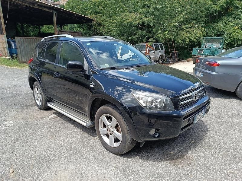 Usata Toyota RAV4 150 CV (110 kW) 2008 Nero SUV