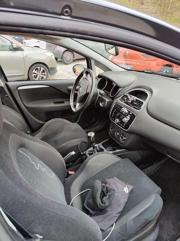 Usata Fiat Punto Lounge 75 CV (55 kW) 2015 Utilitaria