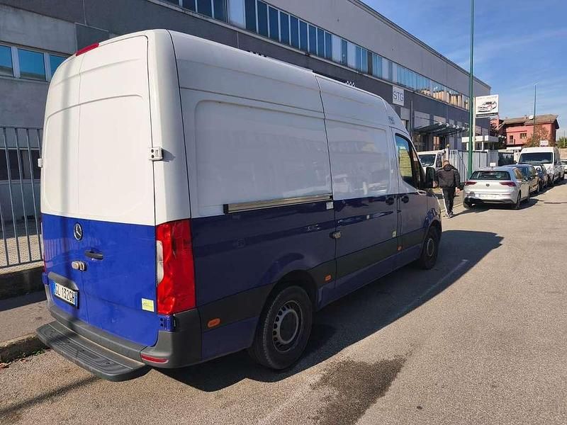 Usata Mercedes Sprinter 116 CV (85 kW) 2022 Blu/azzurro Furgone