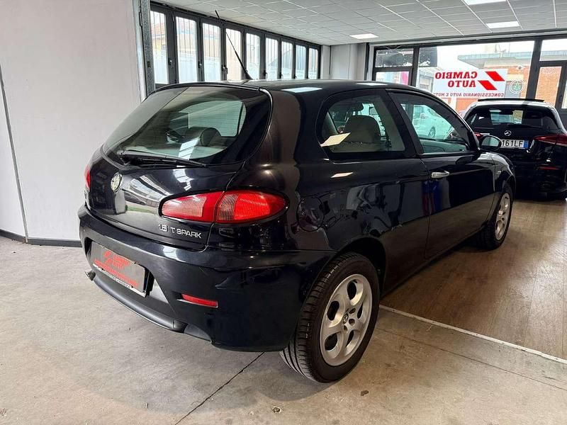 Occasion Alfa Romeo 147 Distinctive 105 PK (77 kW) 2007 Grijs Hatchback