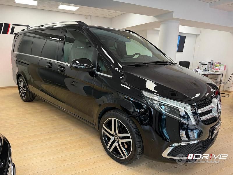 Usata Mercedes V250 Premium 190 CV (139 kW) 2020 Nero Monovolume