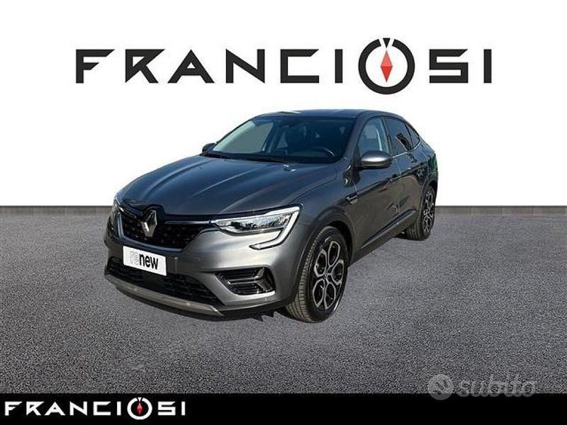 Usata Renault Arkana Intens 145 CV (106 kW) 2022 Grigio scuro SUV