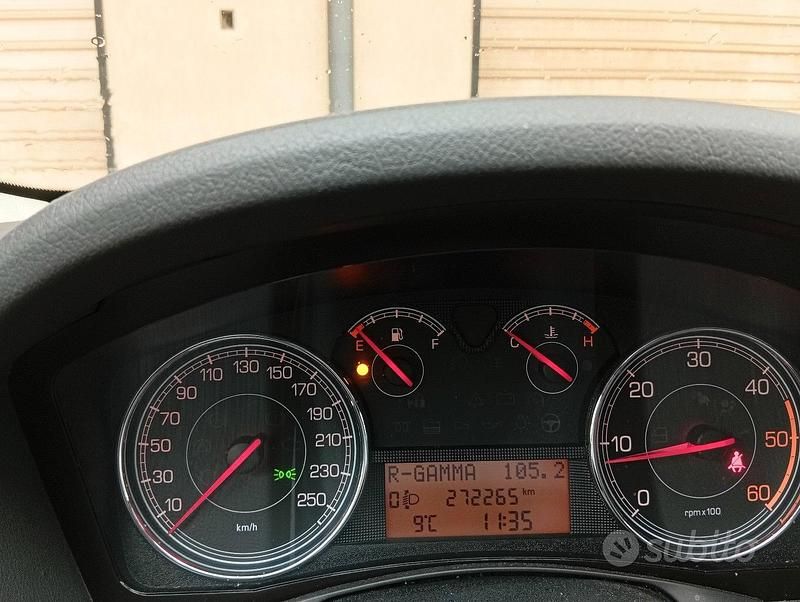 Usata Fiat Croma 2009 Grigio Station wagon