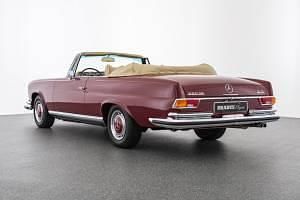 Usata Mercedes 280 SE 200 CV (147 kW) 1971 Rosso Cabrio