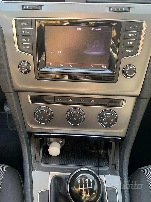 Usata VW Golf VII Sound 90 CV (66 kW) 2014 Grigio Berlina