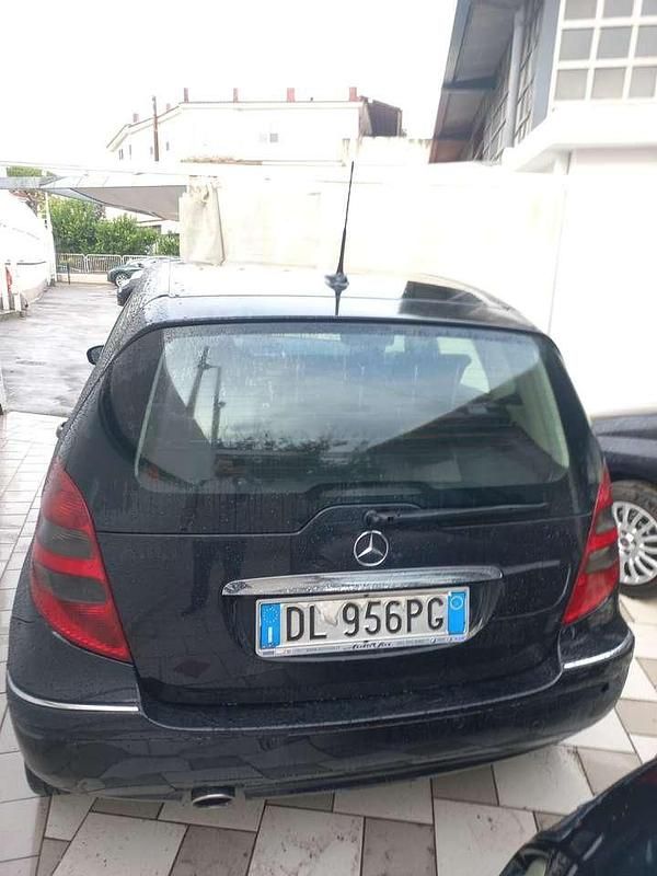 Usata Mercedes A180 Avantgarde 109 CV (80 kW) 2008 Nero Monovolume