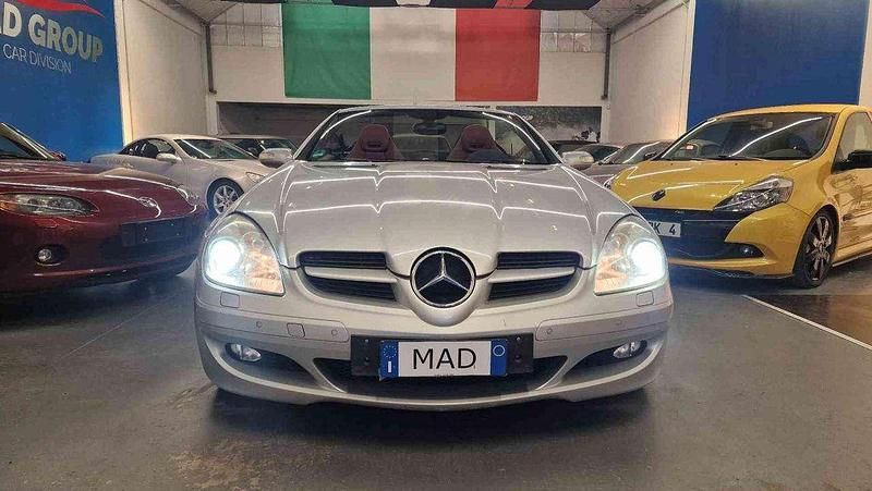 Usata Mercedes SLK350 272 CV (200 kW) 2005 Grigio Cabrio