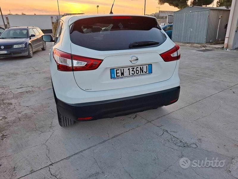 Usata Nissan Qashqai 110 CV (80 kW) 2014 Bianco SUV